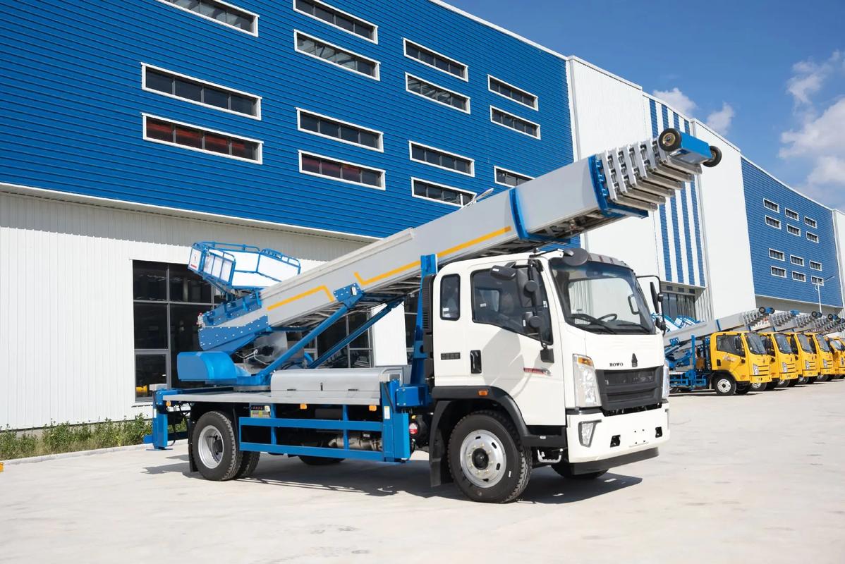 贵州出租云梯车高空作业车 建筑垃圾搬运